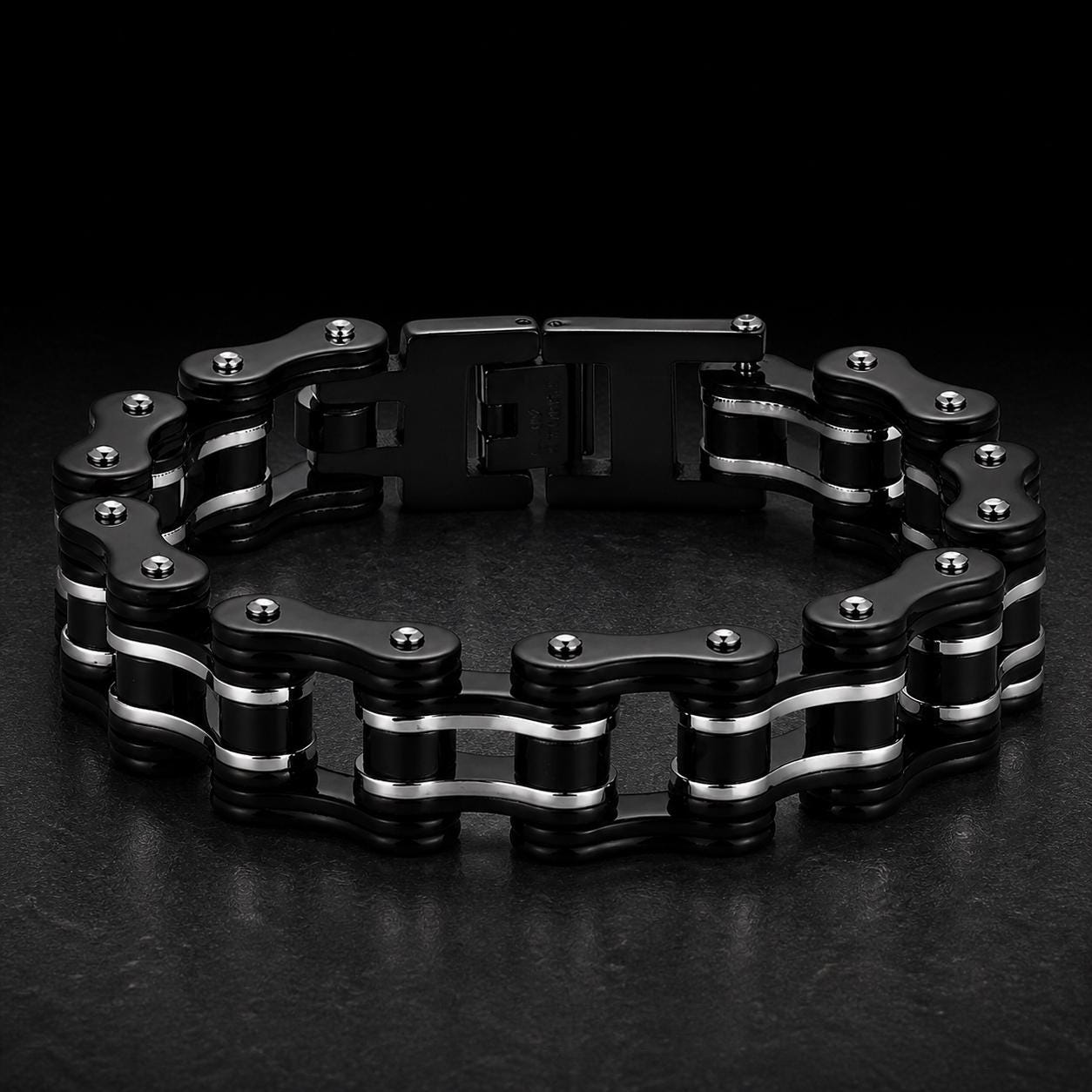 Heavy Stainless Steel Biker Bracelet for Men: Chunky Polished Chain Design