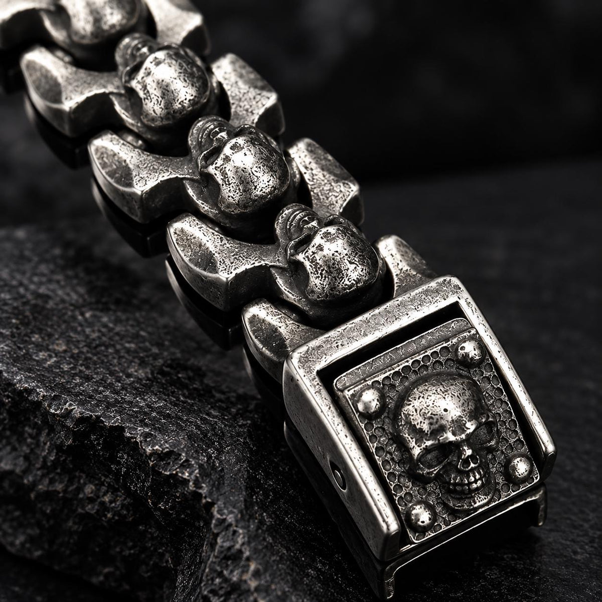 Heavy Stainless Steel Skull Bracelet for Men: Biker Chain Design