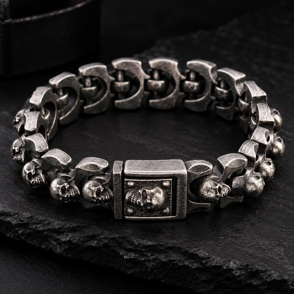 Heavy Stainless Steel Skull Bracelet for Men: Biker Chain Design